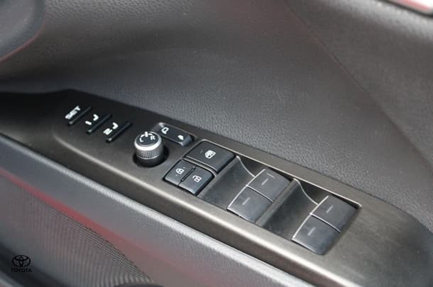 2023 Toyota Camry Hybrid SL image 27
