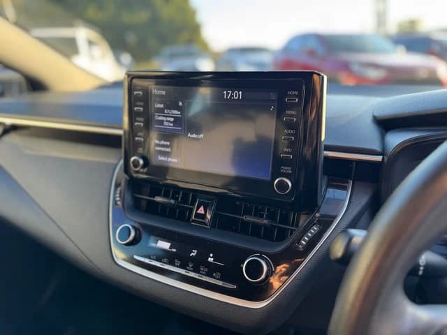 2018 Toyota Corolla Hatch Ascent Sport image 12