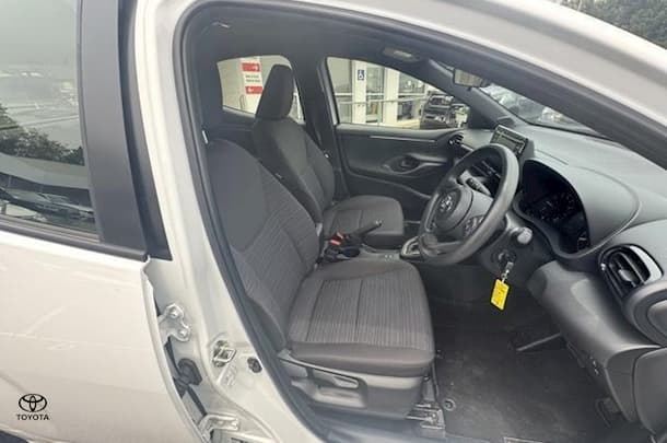 2023 Toyota Yaris Hatch Ascent Sport image 11