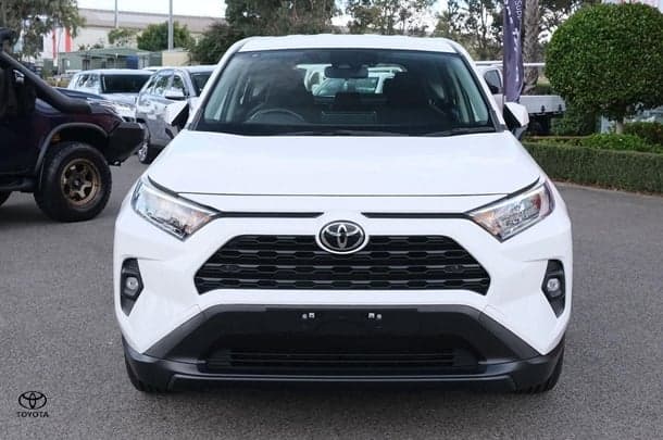 2022 Toyota RAV4 GX-2WD image 3
