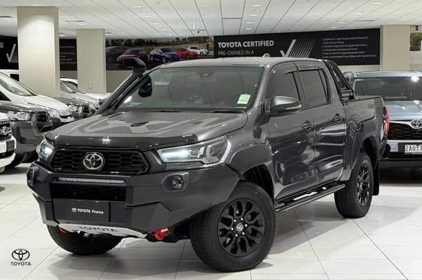 2022 Toyota Hilux 4x4 Rugged X image 5