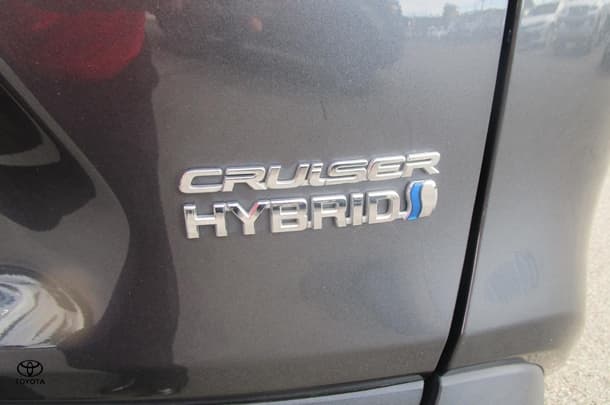 2022 Toyota Rav4 Hybrid Cruiser 2WD image 25