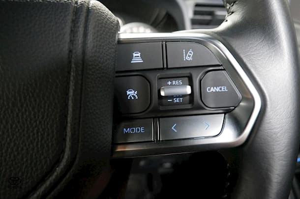 2024 Toyota Landcruiser GX image 19