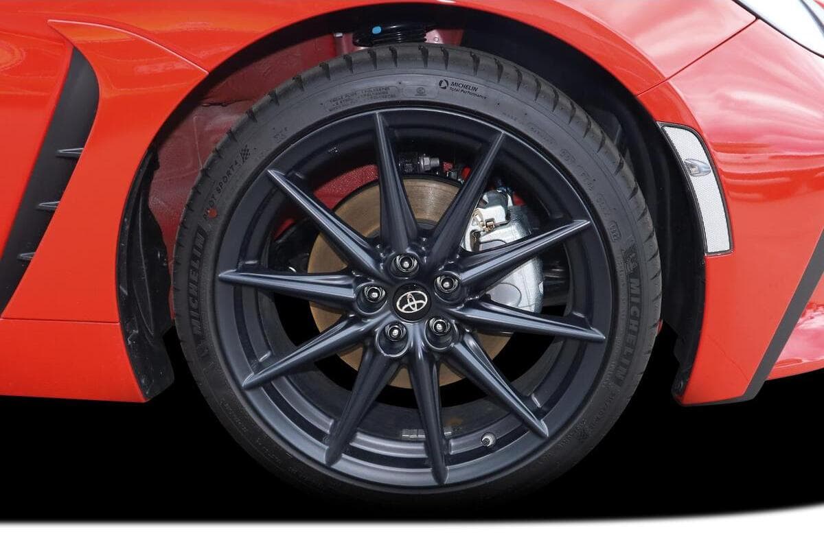 2025 Toyota GR86 GTS Auto image 6