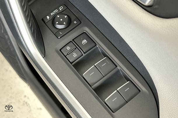 2022 Toyota RAV4 Edge AWD image 39