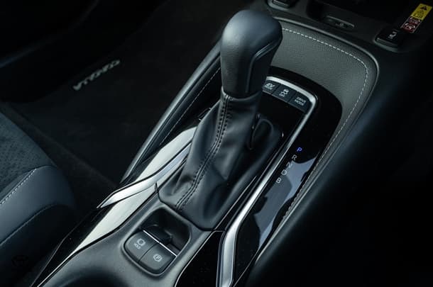 2024 TOYOTA Corolla Hatch Hybrid ZR image 16