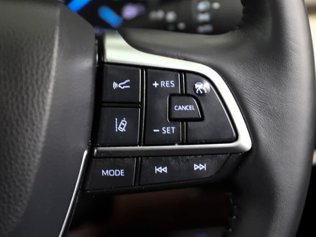 2021 Toyota Kluger Hybrid AWD GRANDE image 11