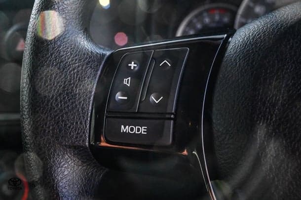 2018 Toyota Yaris ASCENT image 14