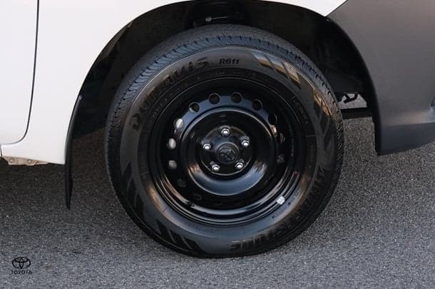2021 Toyota Hilux 4x2 Workmate image 6