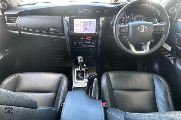 2021 Toyota Fortuner Crusade image 16