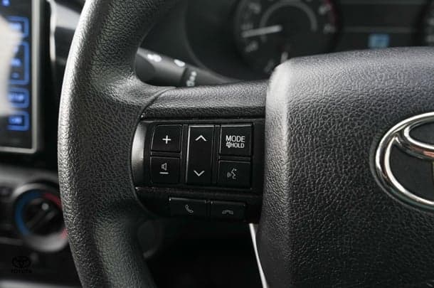 2019 Toyota HILUX Workmate image 17
