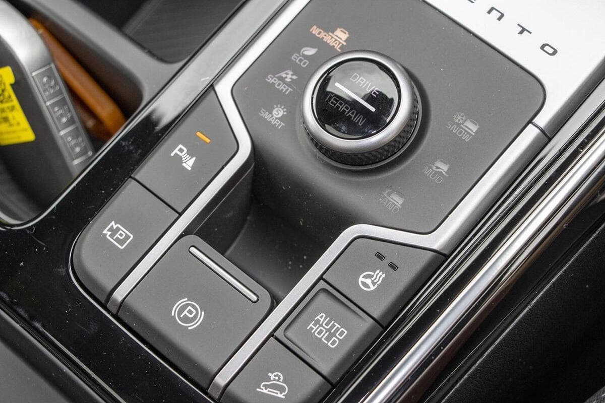 2025 Kia Sorento GT-Line Auto AWD MY25 image 19