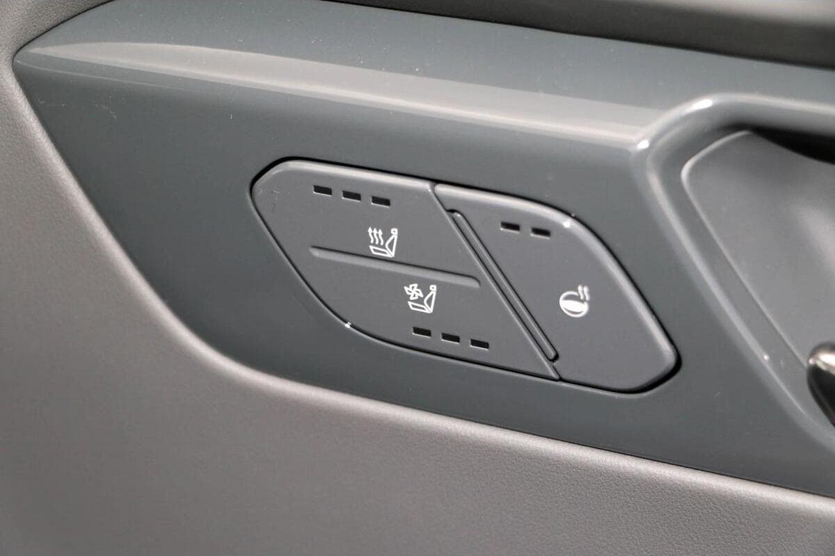 2024 Kia EV9 Earth Auto AWD MY24 image 13