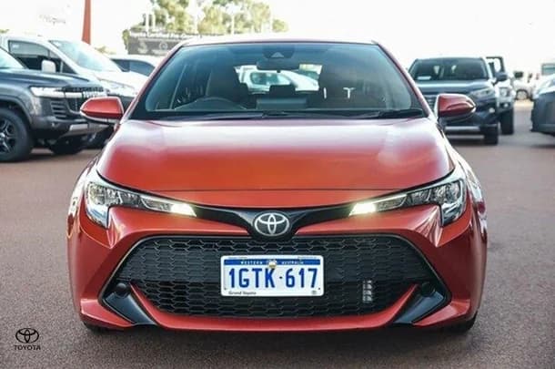 2018 Toyota COROLLA Ascent Sport image 4