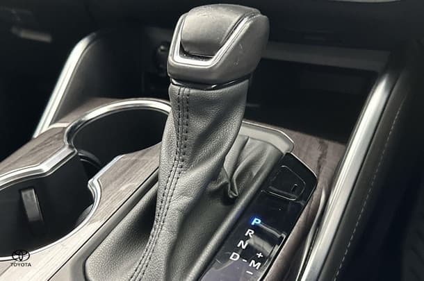 2021 Toyota Kluger AWD GRANDE image 29