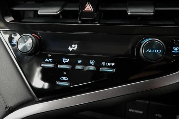 2024 Toyota Camry Hybrid Ascent image 16