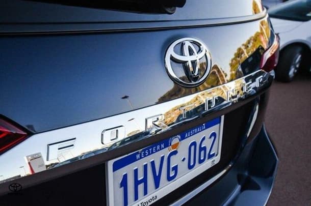 2023 Toyota Fortuner GXL image 15