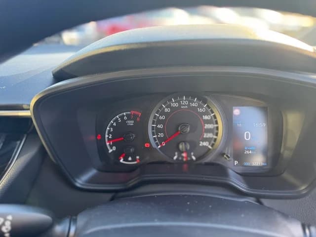 2019 Toyota Corolla Hatch Ascent Sport image 10