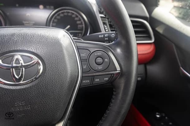 2021 Toyota Camry Hybrid SX image 12