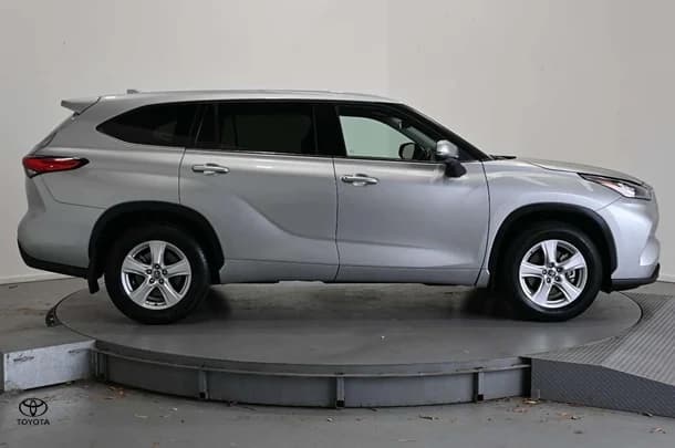 2023 Toyota Kluger GX-2WD image 4