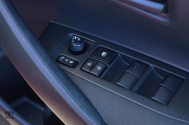 2024 Toyota Corolla Hatch Ascent Sport image 15