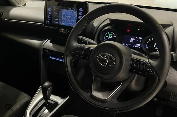 2023 Toyota Yaris Cross Hybrid GXL image 12
