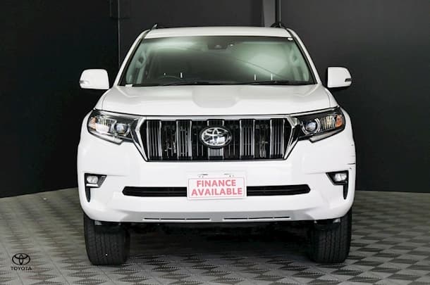 2023 Toyota Prado GXL image 2