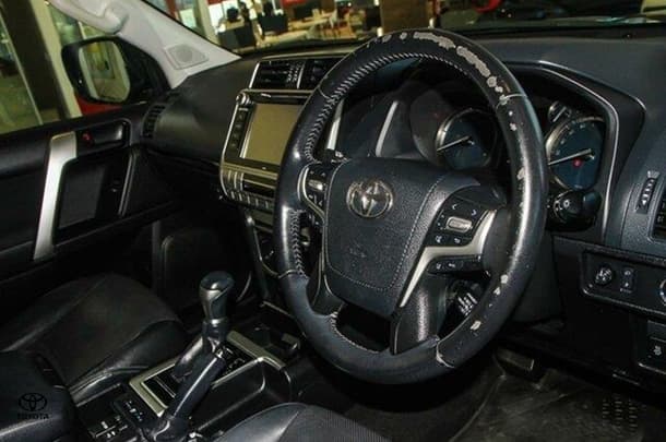 2019 Toyota Prado GXL image 9