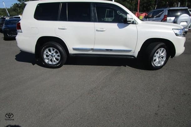 2018 Toyota Landcruiser Sahara image 5