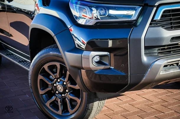 2022 Toyota Hilux 4x4 Rogue image 2