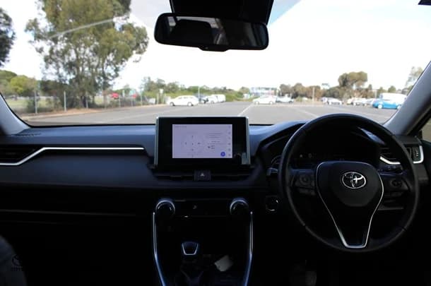 2024 Toyota RAV4 Hybrid GXL-2WD image 15
