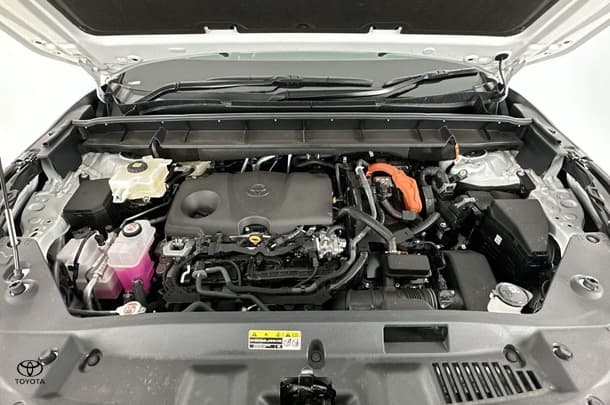 2024 Toyota Kluger Hybrid AWD GRANDE image 31