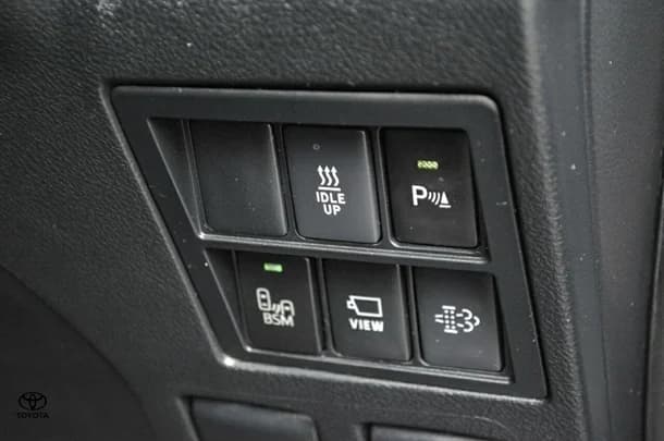 2023 Toyota Hilux 4x4 Rogue image 17