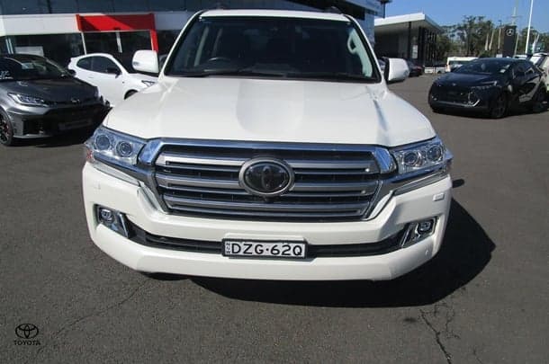 2018 Toyota Landcruiser Sahara image 2
