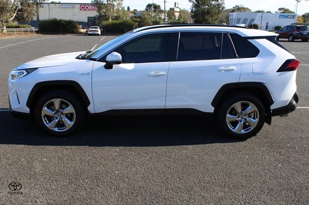 2021 Toyota RAV4 Hybrid GXL-2WD image 7