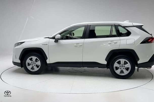 2021 Toyota RAV4 Hybrid GX AWD image 8