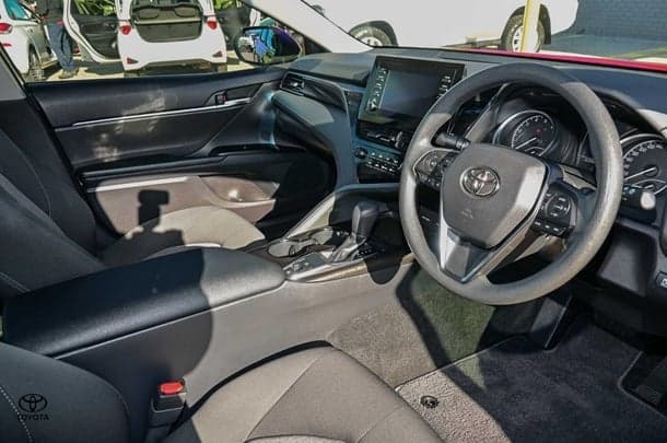 2021 Toyota Camry Ascent image 6