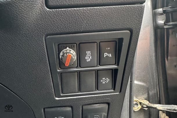 2022 Toyota Hilux SR5 image 29