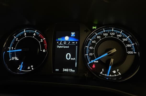 2022 Toyota Hilux 4x4 Rugged X image 25