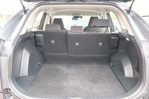 2022 Toyota RAV4 GX-2WD image 10