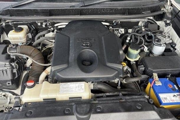 2016 Toyota Prado GXL image 11