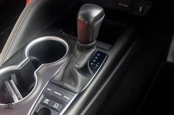 2021 Toyota Camry Hybrid SX image 17