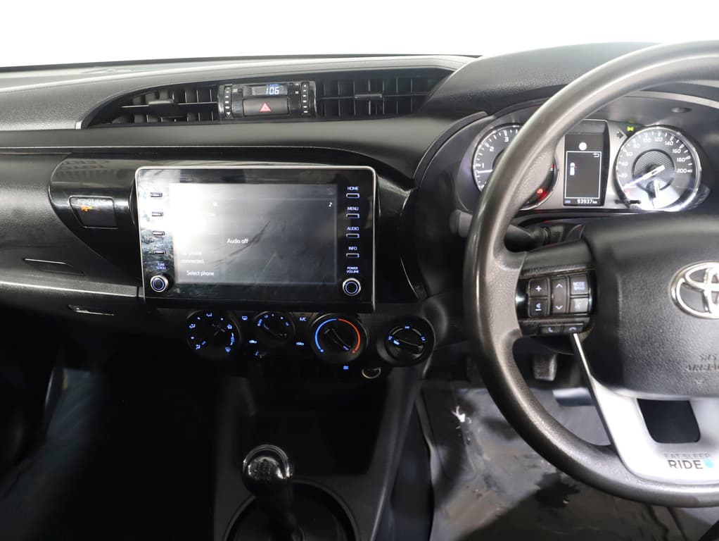 2021 Toyota Hilux Workmate image 14