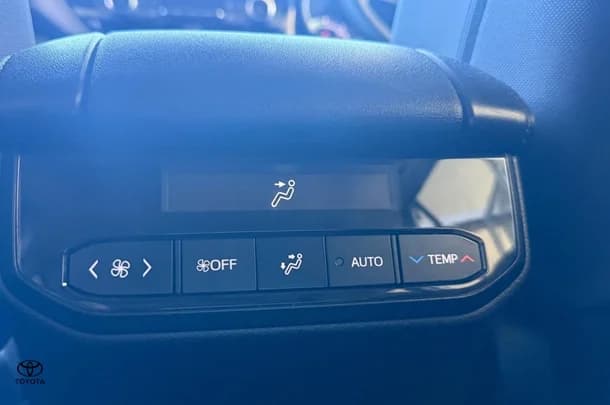 2024 Toyota Kluger Hybrid GX AWD image 17
