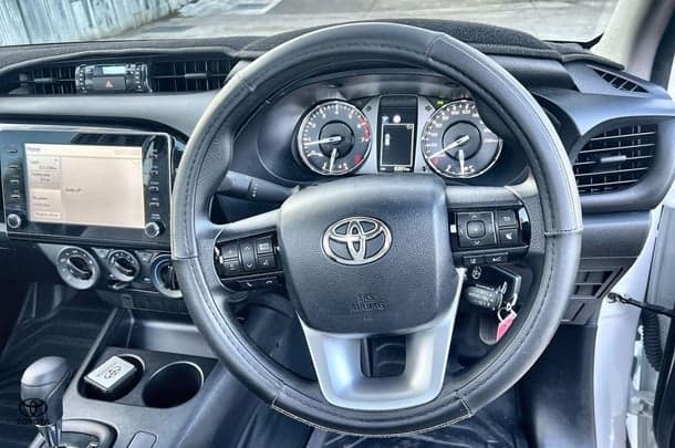 2021 Toyota Hilux Workmate image 14