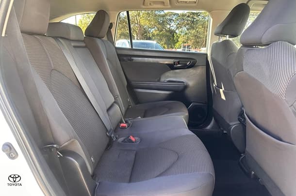 2022 Toyota Kluger GX AWD image 22