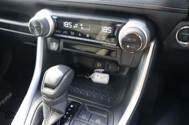 2023 Toyota RAV4 Hybrid GX AWD image 18