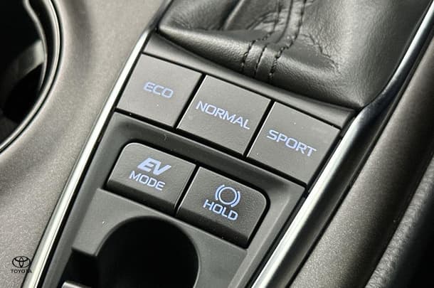 2023 Toyota Camry Hybrid Ascent image 25