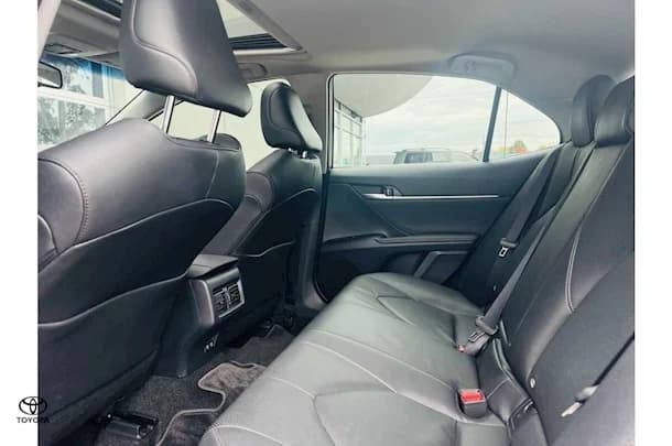 2019 Toyota Camry SL image 21