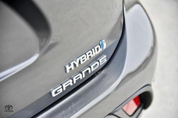 2023 Toyota Kluger Hybrid AWD GRANDE image 9